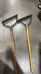 lot 2345 image: 2 weed cutters