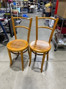 lot 200 image: Thonet bentwood chairs (2)