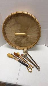 lot 901 image: Traditional raw hide Shaman drum 19 in diameter with strikers