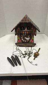 lot 917 image: West German musical cuckoo clock