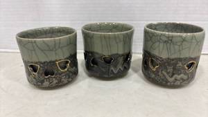 lot 1026 image: Three SOMAYAKI Soma Ware Japan Double Wall Hearts Tea Cup Gold Green. One has chip