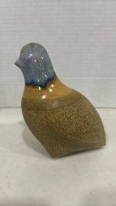 lot 1028 image: Vtg Signed Padilla Quail Pottery 6.5 inch