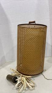 lot 1046 image: Vtg Woven Cylinder Pendant Lamp with Brass Socket and Cream Cord