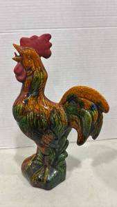 lot 1054 image: Decorative Rooster Figurine Red Comb Multicolor