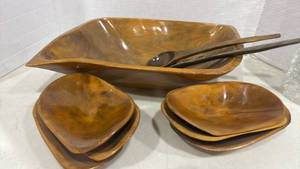 lot 1073 image: 5-Piece Wood Bowl and Serving Utensil Set 15x10