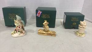 lot 1084 image: Harmony Kingdom Treasure Jest Figurines Set of 3 Caw of the Wild Leclair Pot Sticker
