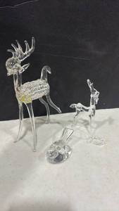 lot 1129 image: Three Hand Blown Figurines with Two that are damaged.