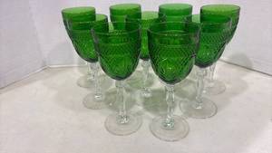 lot 1140 image: Vintage Cristal DArques Durand Emerald Green Wine Goblets Qty 9