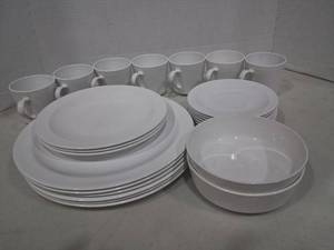 lot 1171 image: Centura by Corning Dinnerware Set White 17 Plates 2 Bowls 7Mugs