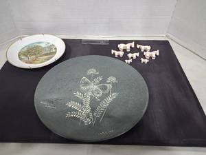 lot 1178 image: Decorative Plate Set with Animal Figurines and Scenic Plate