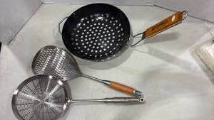 lot 1218 image: Kitchen Strainer Skimmer 3 Piece with Wood Handles