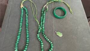 lot 1633 image: Womens jewelry