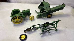 lot 2010 image: John Deere Cast Iron Farm Equipment Toy Models Lot 4 Pieces