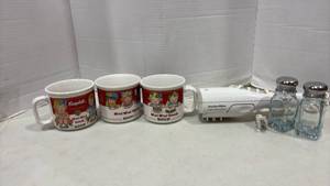 lot 2046 image: Campbells Mm Mm Good Soup Mugs 3-Count with Proctor Silex Can Handler and Shakers