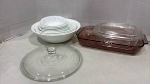 lot 2047 image: Corelle Bowls with Pyrex Bakeware and Lid Qty 2