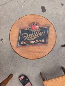 lot 13 image: Miller Genuine Draft bar stool