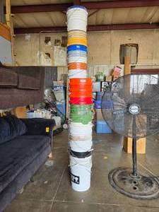 lot 30 image: lot of 5-gallon buckets