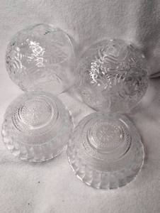lot 1500 image: Clear Glass Bowl and Cups with Embossed Floral Design - 4 ct