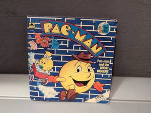 lot 3504 image: Vintage Golden Look-Look Book Pac-Man and the Ghost Diggers&nbsp