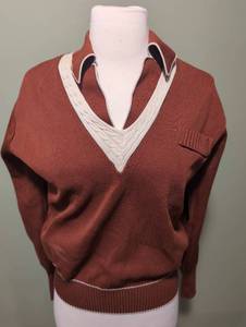 lot 4019 image: Womens Collared Pullover Sweater Rust Red Cream Trim