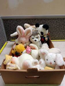 lot 136 image: Lot of Plush Stuffed Animals Bunny Bear Panda Mixed Sizes