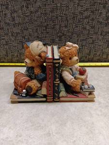 lot 140 image: Pair of Bear Figurine Bookends with School Themed Decorations
