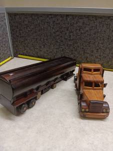 lot 159 image: Handcrafted Wood Truck and Trailer Set 2-Piece