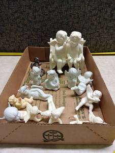lot 171 image: Lot of Angel Figurines White Ceramic Mixed Sizes