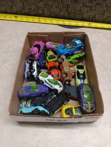 lot 179 image: Lot of Toy Die-Cast Cars and Vehicles Mixed Collection