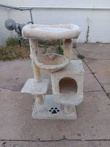 lot 195 image: Cat Tree Condo with Perches and Enclosed Hideaway
