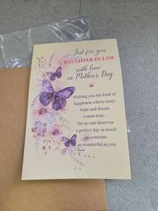 lot 1186 image: uugtcard Mothers Day Card for Daughter in Law, Mothers Day Card Gift  - Retail $2,648