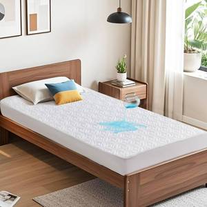 lot 1462 image: BEDLORE Waterproof Mattress Protector, Twin Size Mattress Pad - Retail $23