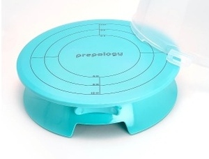 lot 1 image: Prepology Rotating Cake Stand, RED