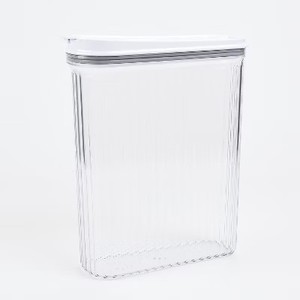 lot 59 image: SharpChef Airtight Cereal Dispenser with Locking Lid, 152oz
