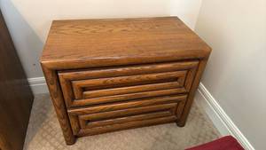 lot 907 image: Nightstand 22x28x16