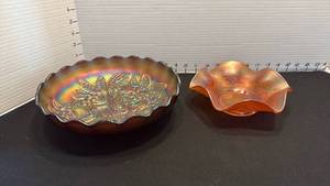 lot 1021 image: Carnival glass bowls