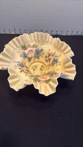 lot 1026 image: Fenton hand painted ruffled glass dish