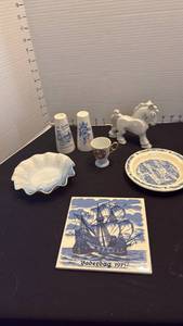 lot 1040 image: Ceramic horse, salt and pepper shakers, trivet and more