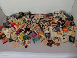 lot 1074 image: Large Lot of Vintage Matchbooks and Matchboxes