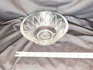 lot 1091 image: Marquis by Waterford Crystal Cut Bowl with Starburst Pattern 5 inches