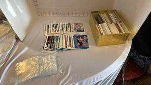 lot 1131 image: Baseball cards