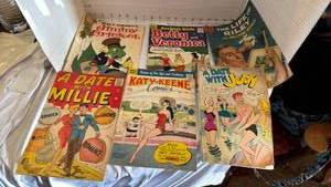 lot 1134 image: Vintage comic books
