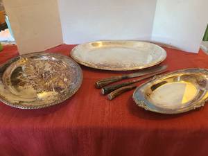 lot 1211 image: Stag handle knife and sharpener with platters largest 18x13