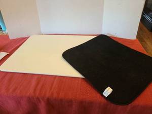 lot 1215 image: NSF  White Cutting Board 17.5 x 23.5 with dish drying mat