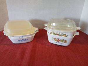 lot 1240 image: Corning Ware with lids blue cornflower and spice of life