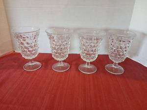 lot 1244 image: American Fostoria stemmed glasses, set of 4