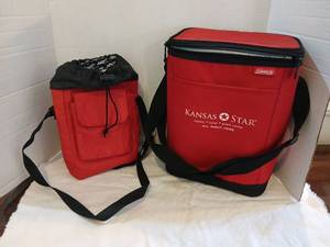 lot 1299 image: Coleman Coolers Kansas Star Casino Event Center Red Insulated Bags 12x 11x7