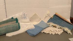 lot 1417 image: Tablecloths