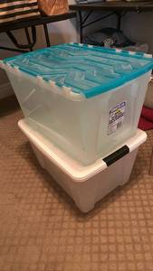 lot 1420 image: Two storage bins with lids