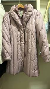 lot 1604 image: Grand Creations Puffer Coat Mauve Size M
